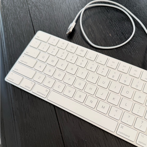 Apple Magic Keyboard with Numeric Keypad - Picture 5 of 12
